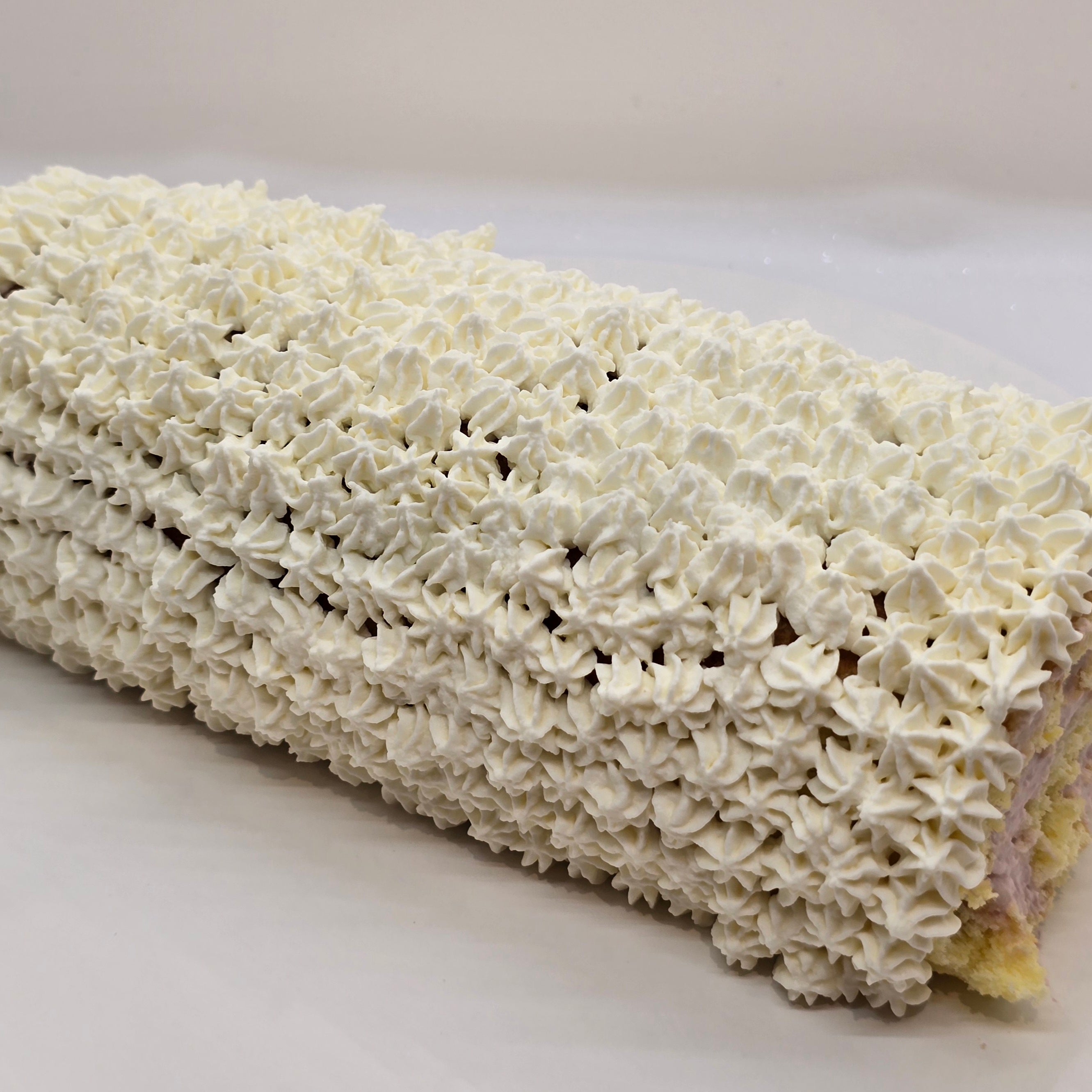 Buche roulée chantilly fraise